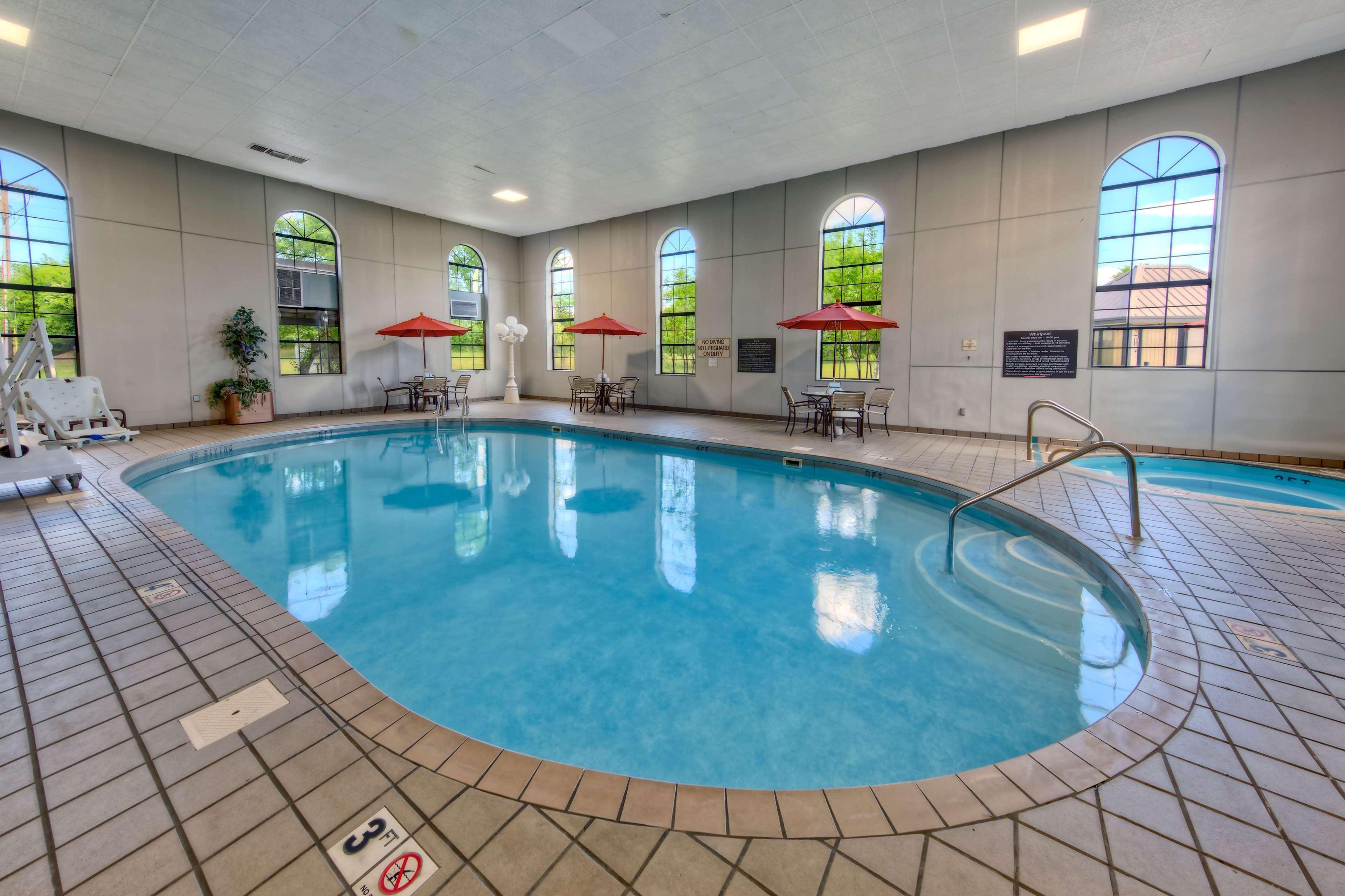 Hampton By Hilton Clarksville